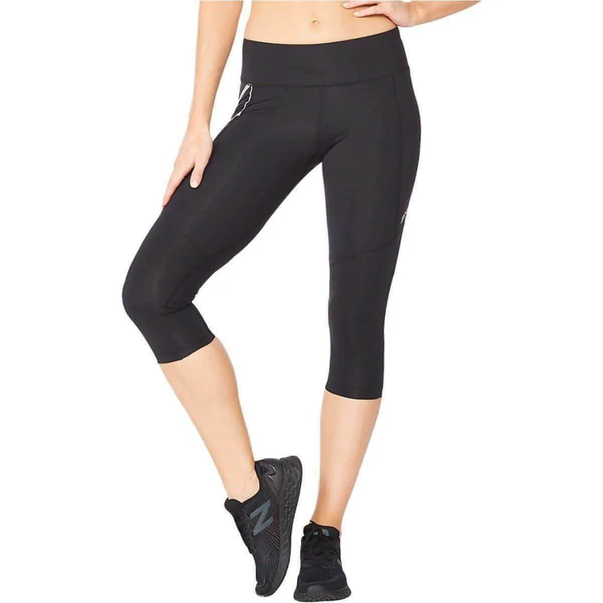 2XU Aero Vent Mid Rise Womens 3/4 Capri Running Tights - Black