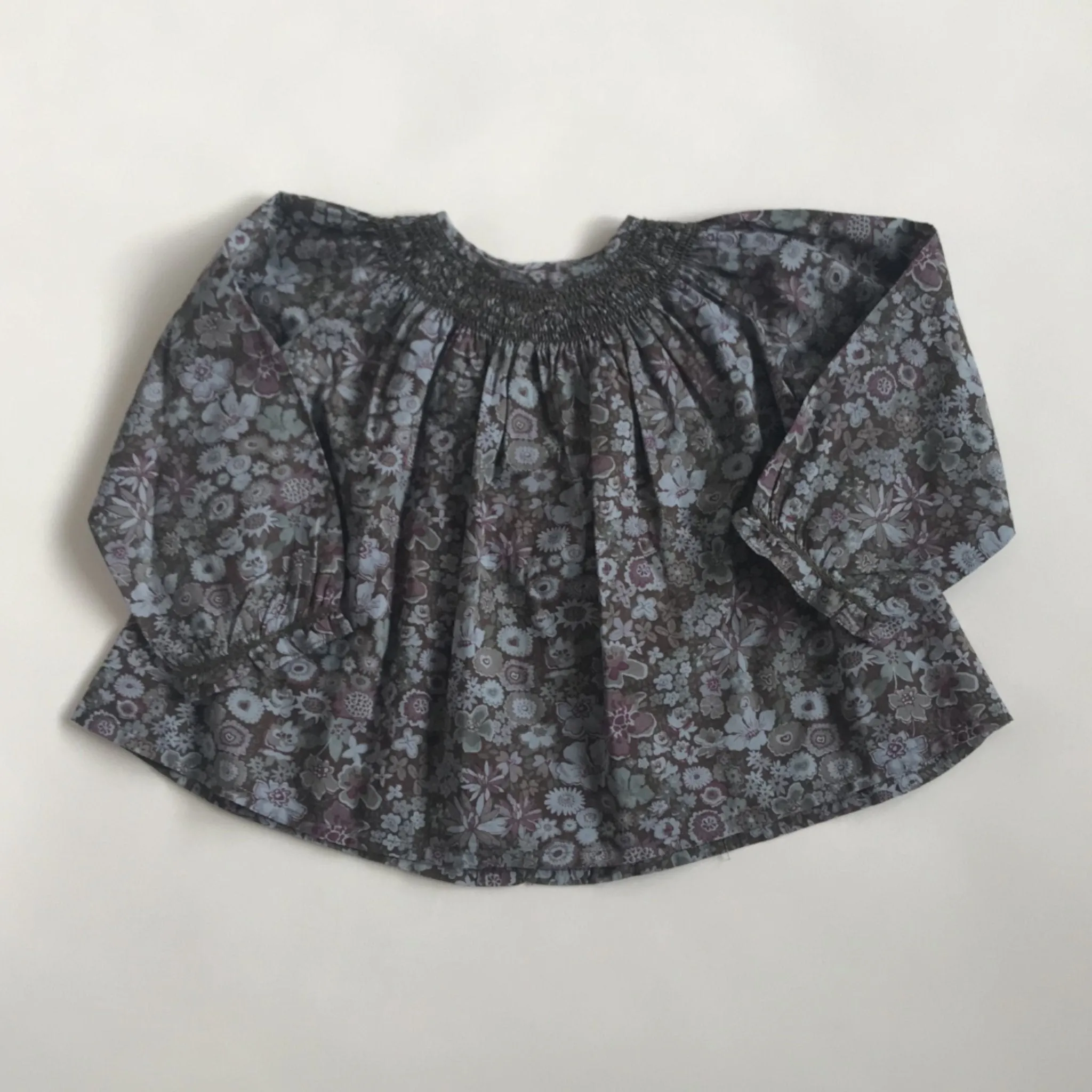 Bonpoint Purple Tone Liberty Print Blouse With Smocking: 18 Months