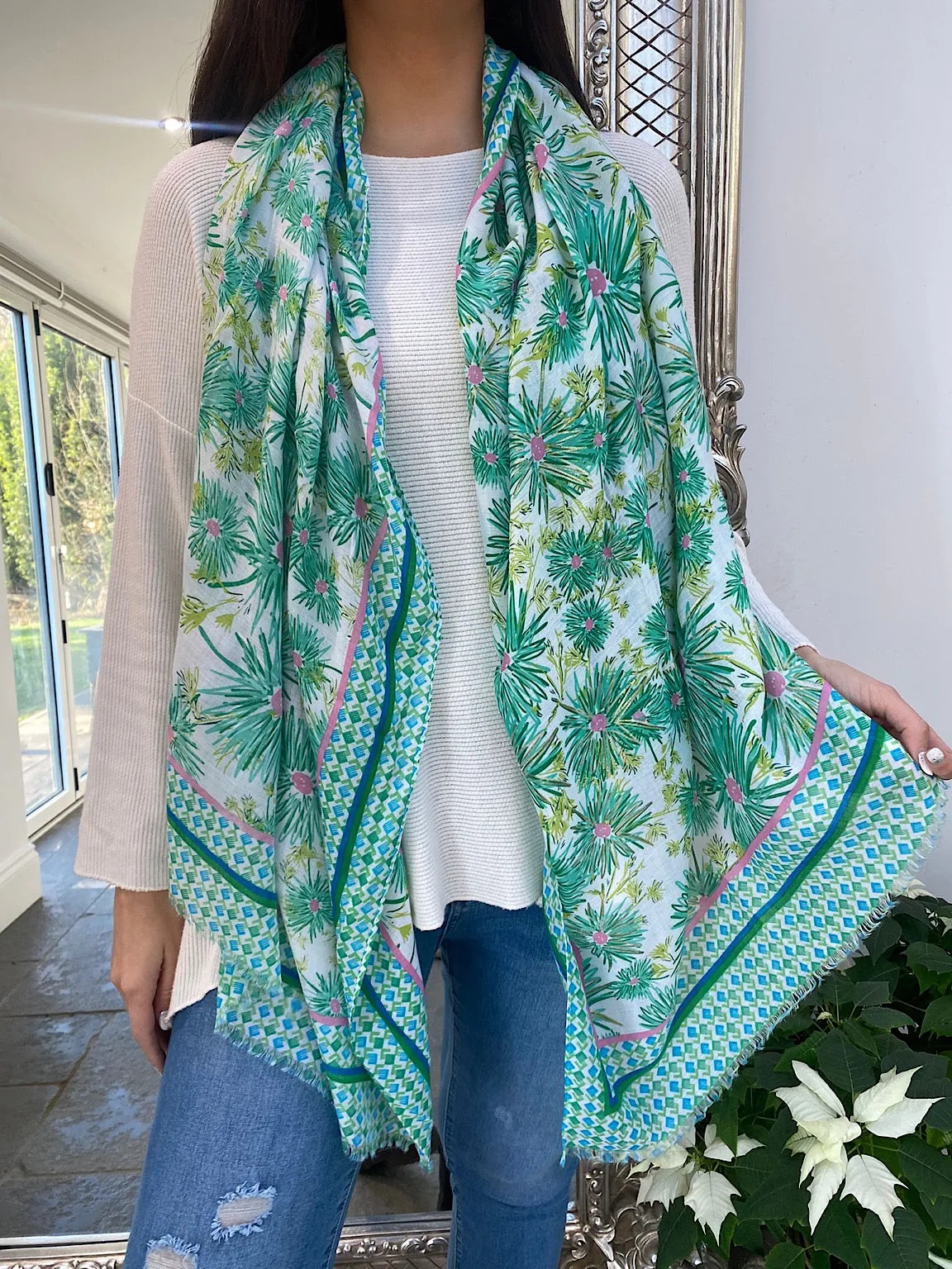 Metallic Flower Starburst Scarf