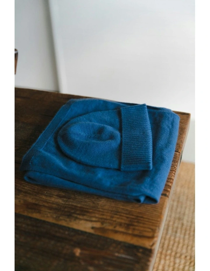 Saga Cashmere Beanie in Indigo