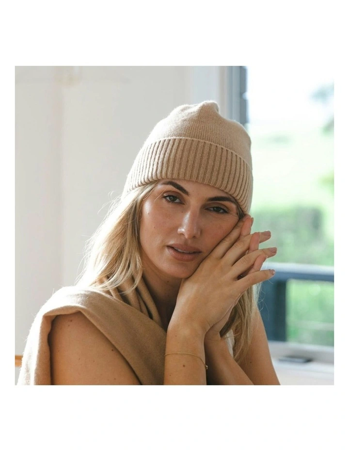 Saga Cashmere Beanie in Toffee