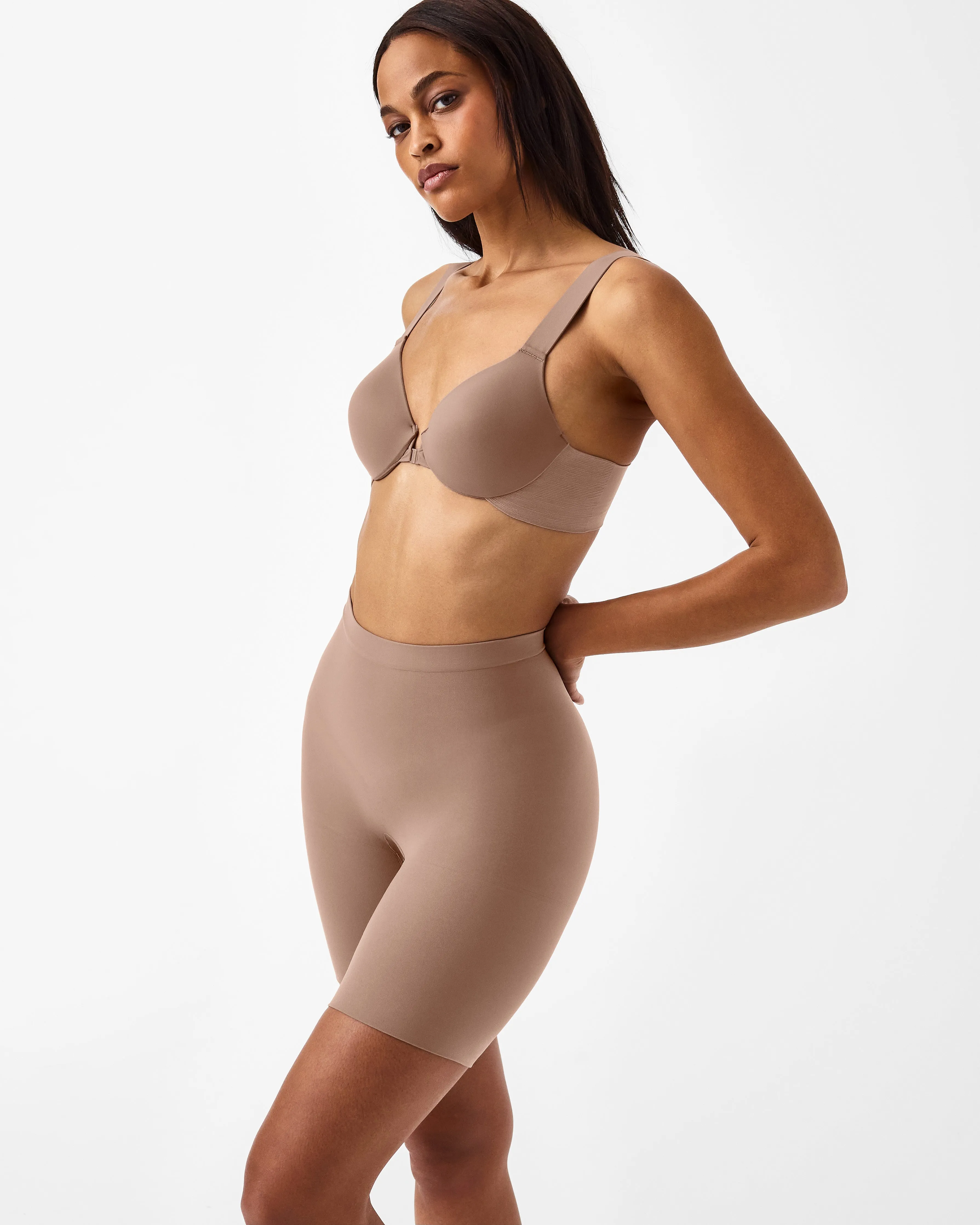 Seamless Power Sculpting Mid-Thigh Short