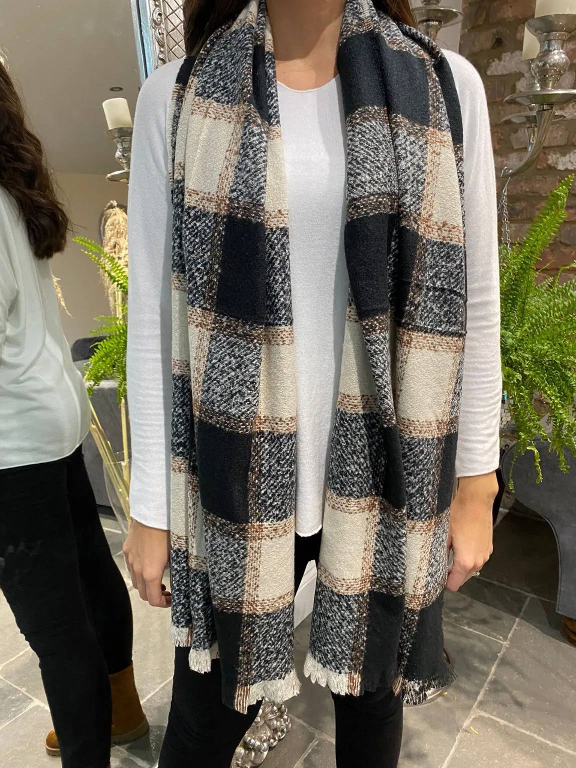 Soft Checked Print Scarf