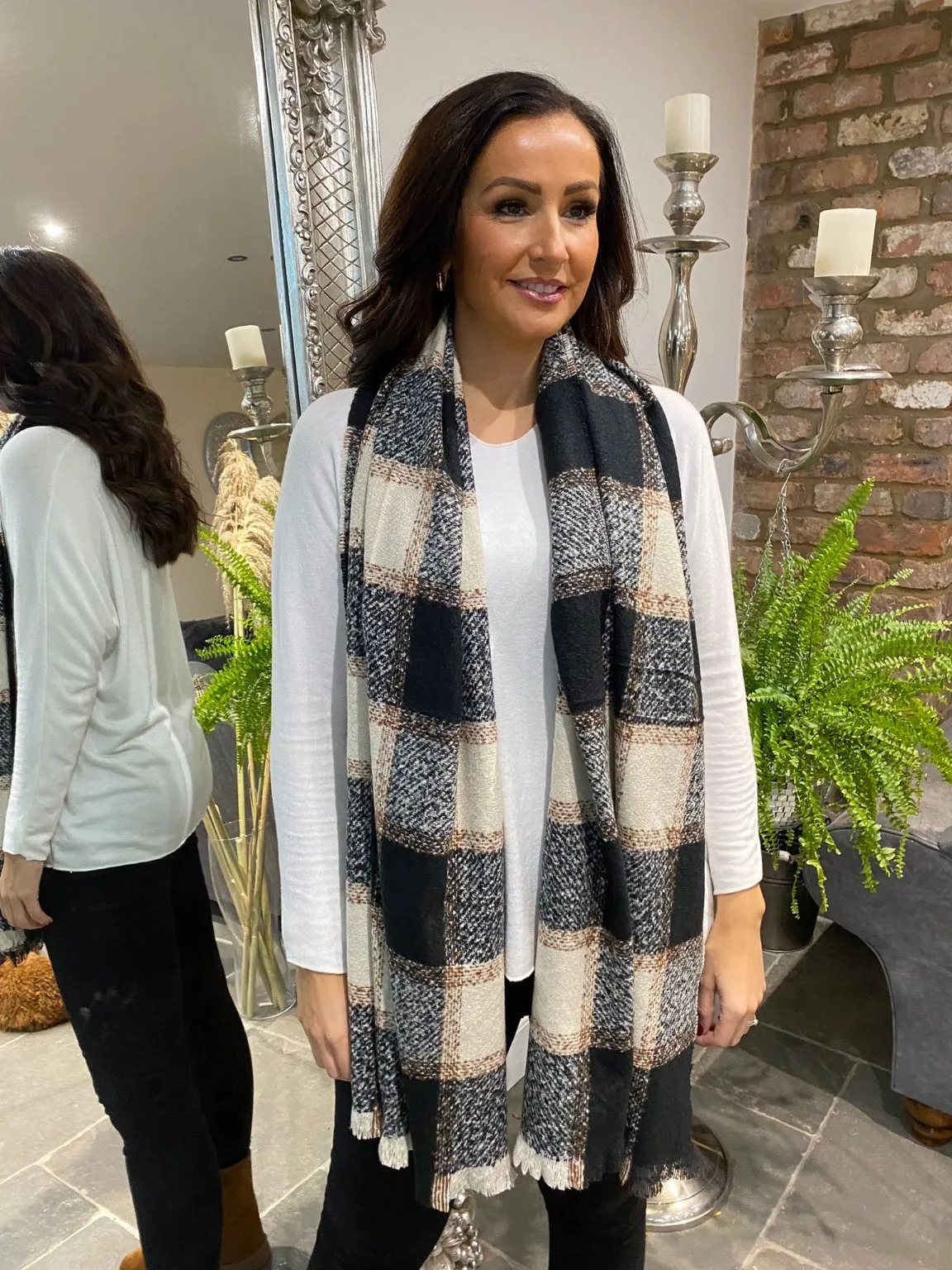 Soft Checked Print Scarf