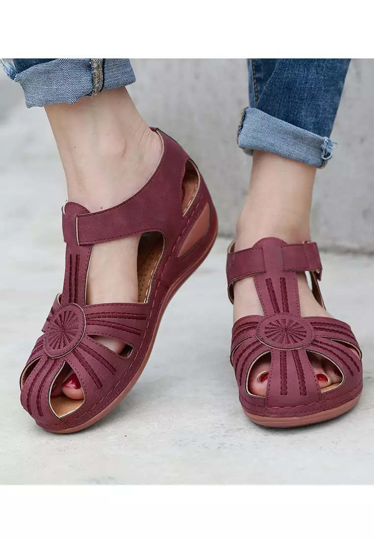 Twenty Eight Shoes 5CM Hollowed PU Wedge Sandals ALM298-3